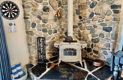 Squirrel View Hot tub BBQ Patio Shuffle Board - Foto 5