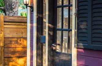 Tiny House com Banheira Privativa, Deck no Jardim com Rede Suspensa sobre o Riacho e Lareira Externa em Meio à Natureza - Photo 14