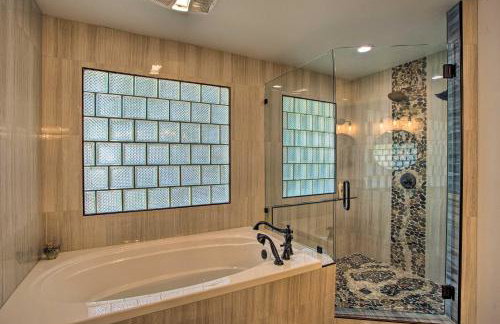 Holly Lake Retreat w/ 2 Community Pools & Yard - Foto 15