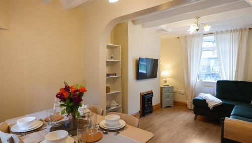 Llys Dedwydd - Foto 4