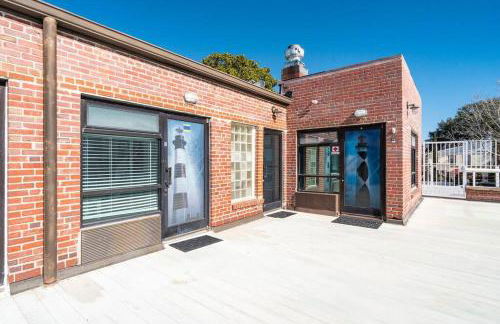 Why Knot Getaway...Rooftop with WaterView! Unit D - Foto 28