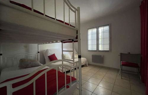 Villa à Orgnac-l'Aven avec piscine chauffée, 6 pers, jardin clôturé, animaux admis - FR-1-382-127 - Foto 9