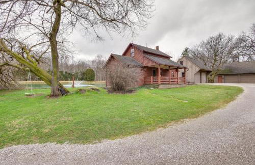 Quaint Winesburg Cottage with Porch and Pond! - Foto 29
