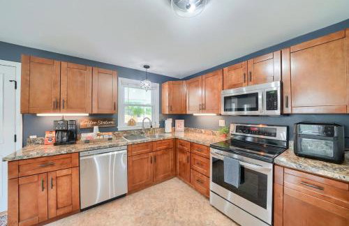 Walnut Street Retreat with Hot Tub, 3 Bedrooms - Foto 11