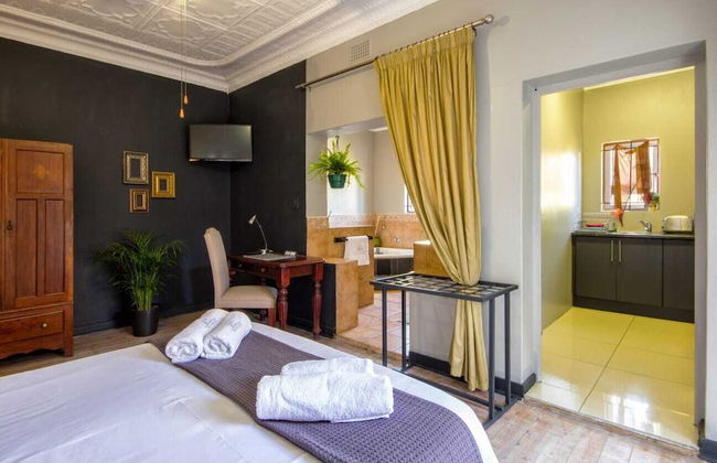 The Minimalist - Photo 15