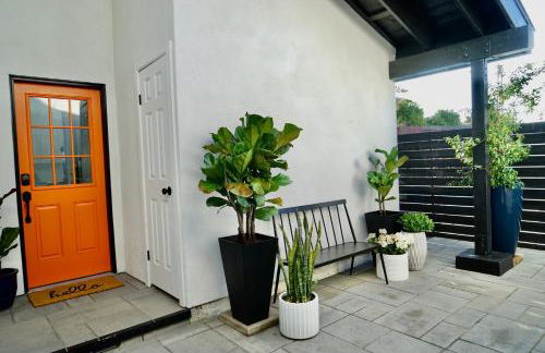 Private Family Friendly Guest Home - Photo 27