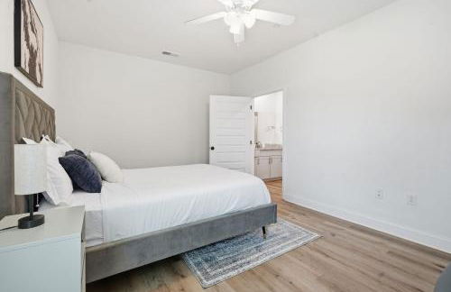 Relaxing 2BR Home w Contemporary Style - Foto 16