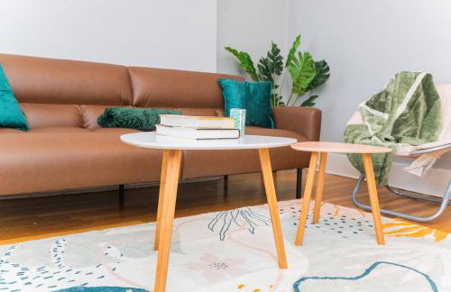 TWO town homes! 6 Bedrooms, 2 King beds, Walk to Eats - Foto 61