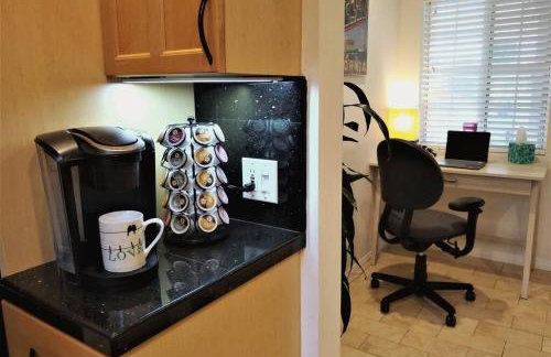 Stylish 4 Bedroom Home Near Venice Beach with Backyard BBQ - Foto 12