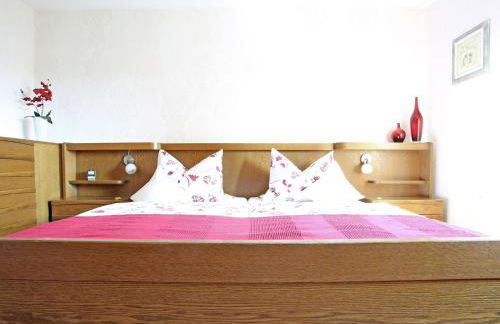 Apartment with terrace and pool in the garden - Foto 11