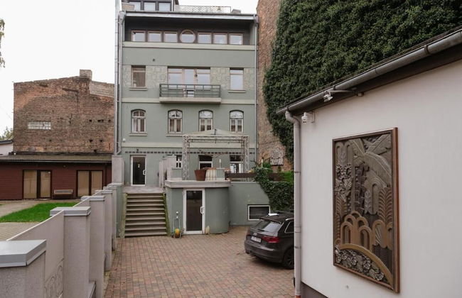 The Pearl Riga Apartment With Garden View - Photo 23