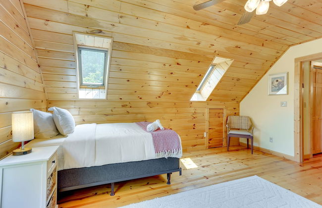 Pocono Dog-Friendly Home on River - Foto 15