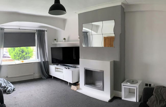 House - Sleeps 5 - Pet Friendly - Garden - Parking - Foto 6