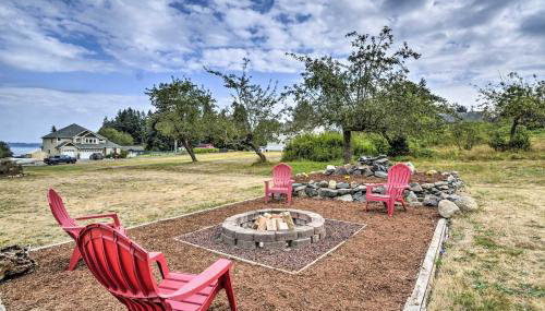 Cozy Port Orchard Home with Grill and Fire Pit! - Foto 3