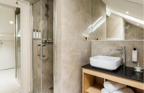 Merveil - Luxury Suite - Champs Elysees - St Cyr I - Photo 9