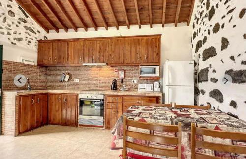 Northeast Azores, Rocha Mar House - Photo 12