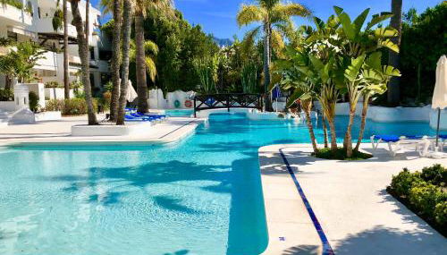 Luxury apartment in La Isla, Puerto Banus - Photo 5