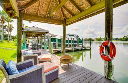 Waterfront Home 30 Mi to New Orleans with Boat Dock - Foto 1
