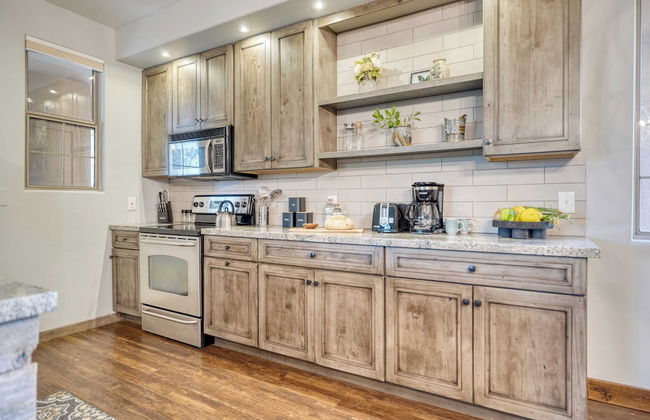 Desert Village Vista by Avantstay Patio w/ Fire Pit, Pool Access - Foto 15