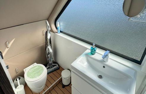 Gorgeous Ship In Havelsee Ot Kützkow - Foto 11