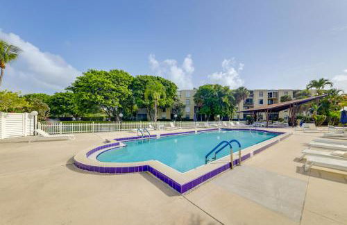 1 Mi to Lantana Beach Canal-View Condo with Pool - Foto 2