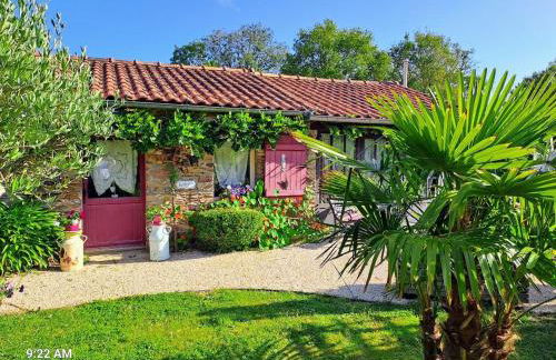 Gîte Accessible avec Jardin Fleuri près de Pornic, Éco-rénové et Équipé (Vélos, WiFi, Cheminée) - FR-1-306-957 - Foto 1