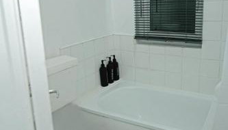 Family & Contractor Stay, Free Parking & Garden - Foto 5