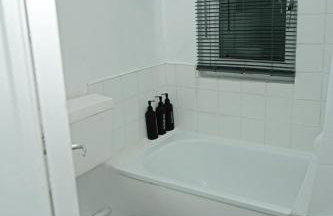 Contractor & Group Haven Sleeps 6 with Free Parking - Foto 9