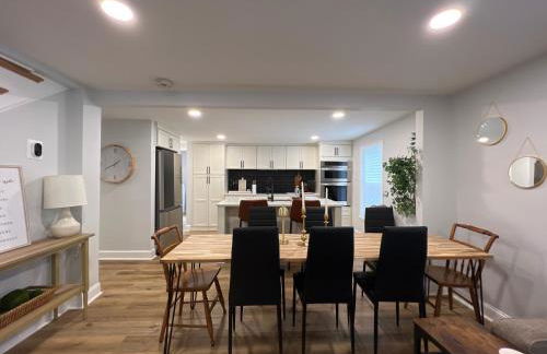 5BR 4B Huge Space with 2 Level Game Barn - Foto 32