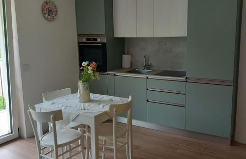 Riflessi sul lago - Foto 8