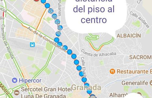 Charming apartment historic centre Granada 80 m² + balcony - Photo 10