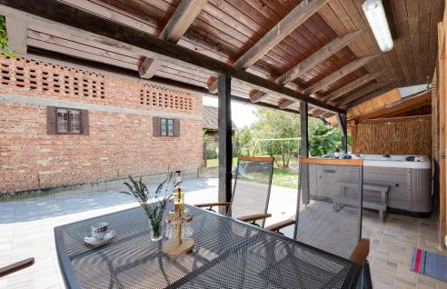 Cozy Home In Martinska Ves - Foto 6