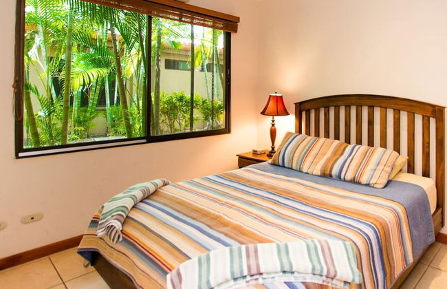 Charming unit that sleeps 4 - with pool - walking distance from Brasilito Beach - Photo 7