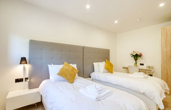 An Caisteal Lodge With Cascading Waterfall View - Foto 5