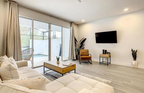 Trendy Thematic 3BR Townhouse with Private Pool - Foto 13