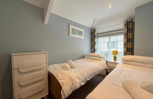 Sheplegh Court Charming Cottage and Pools within Stunning Grounds - Photo 20