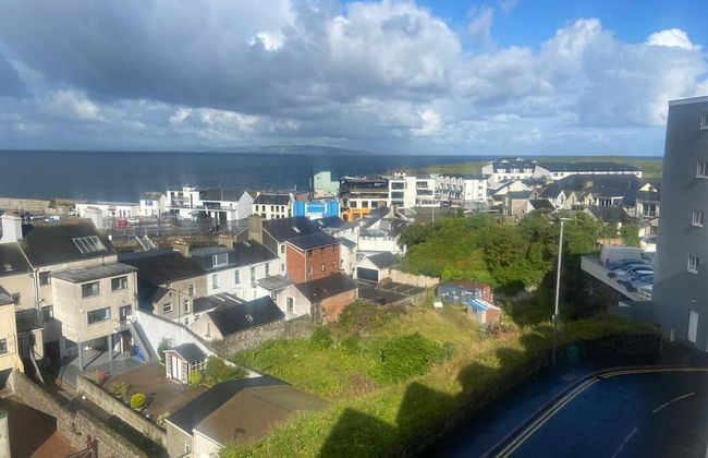 Portrush Penthouse Stunning Harbour & Atlantic Views - Photo 23