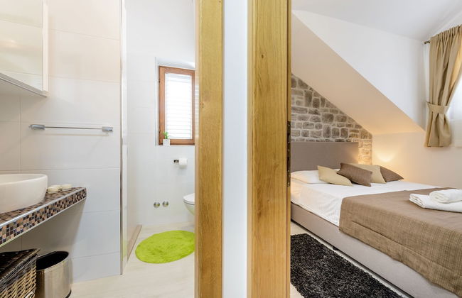 Holiday Home with Private heated Pool, Sea view & Basketball Court - Foto 18