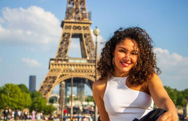 Séance photo privée à l'extérieur de la Tour Eiffel - Photo 2