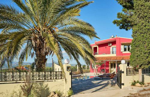 Creta Leisure Escape Private Pool & Garden Oasis - Photo 32