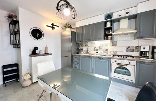 Sunny Apartment - Photo 14