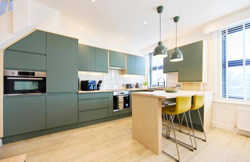 Aura - Elegant Retreat in Prime Leeds Location! - Foto 52