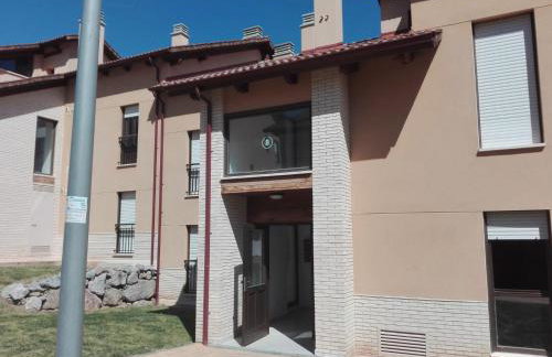 Vino Montaña & jardín Garaje NETFLIX WIFI INCLUIDO, - Foto 3