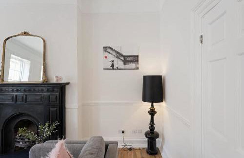 Large Luxury City Centre Flat with Balcony - Foto 12