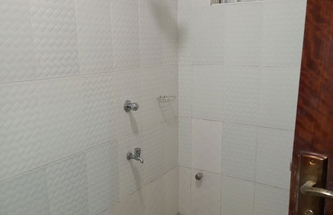 Remarkable 2-bed Apartment in Afienya, Ghana - Photo 13