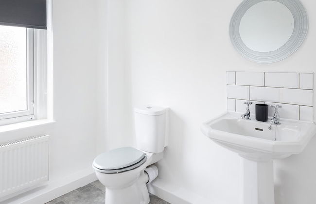 Host Stay Milbanke House - Photo 14