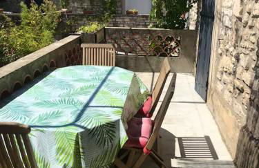 Maison charmante à Orgnac-l'Aven avec piscine partagée. - Photo 10