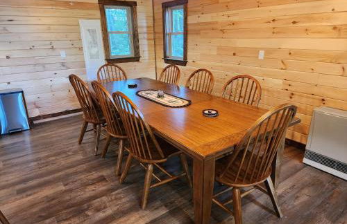 Family Friendly Lakefront Cottage, Ambajejus Lake - Foto 25