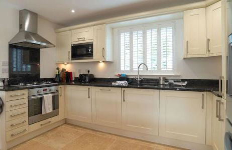 Trewhiddle Retreat V9 by Together Travel - Luxury 4-Bedroom Villa - Foto 11