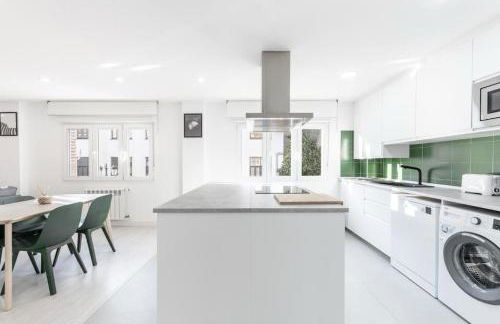 Reformado , céntrico , wifi. - Foto 13